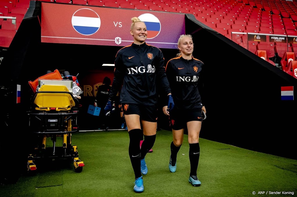 Voetballers Oranje voorlopig niet tegen Rusland en Belarus