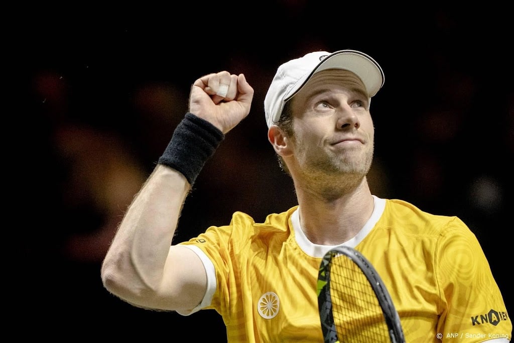 Van de Zandschulp door naar tweede ronde ATP-toernooi Dubai