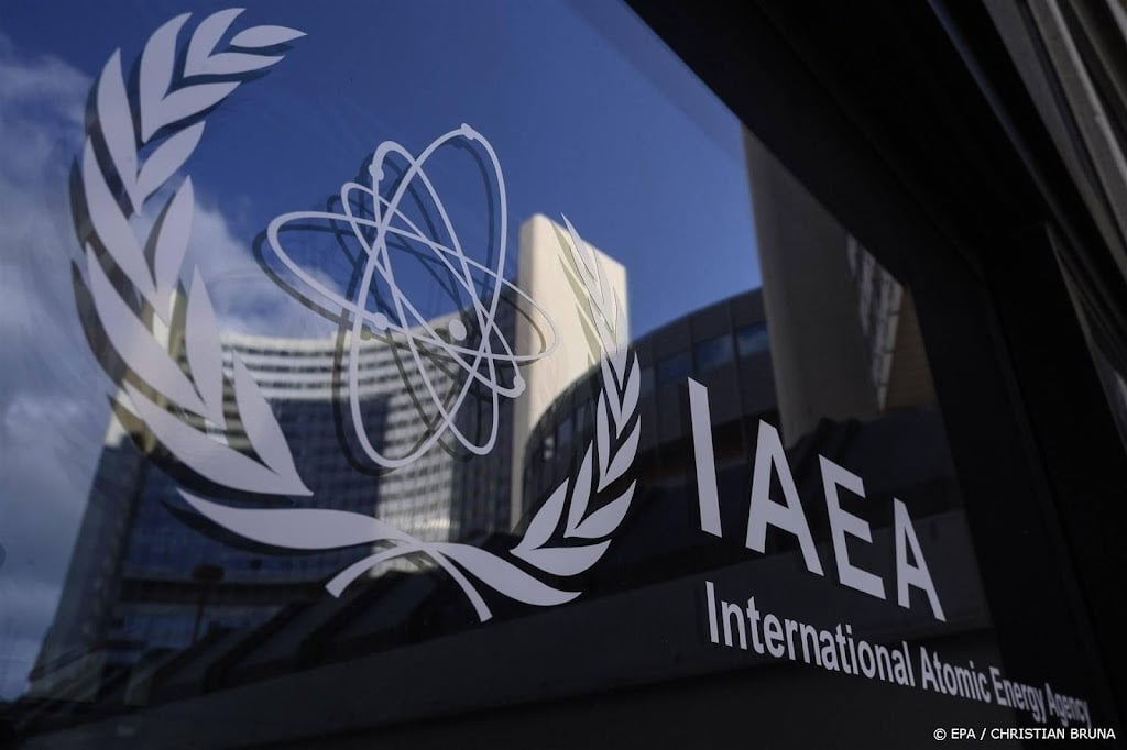 IAEA: deeltjes verrijkt uranium Iran bijna goed voor kernwapen 