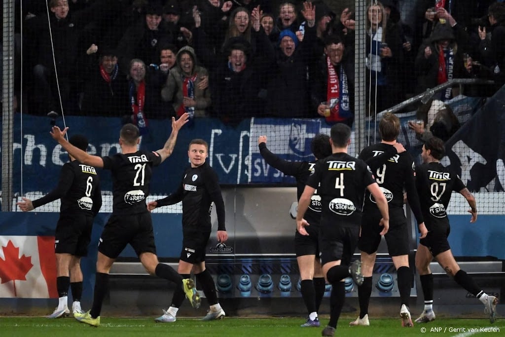 Spakenburg zet FC Utrecht te kijk in kwartfinale bekertoernooi