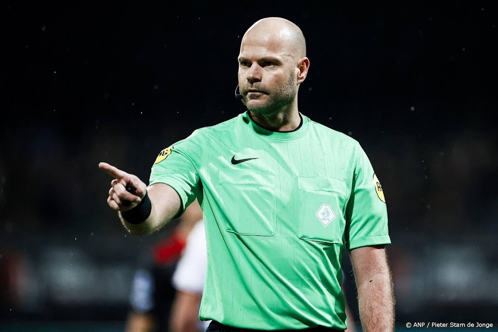 Arbiter Dieperink VAR bij finale Nations League vrouwen