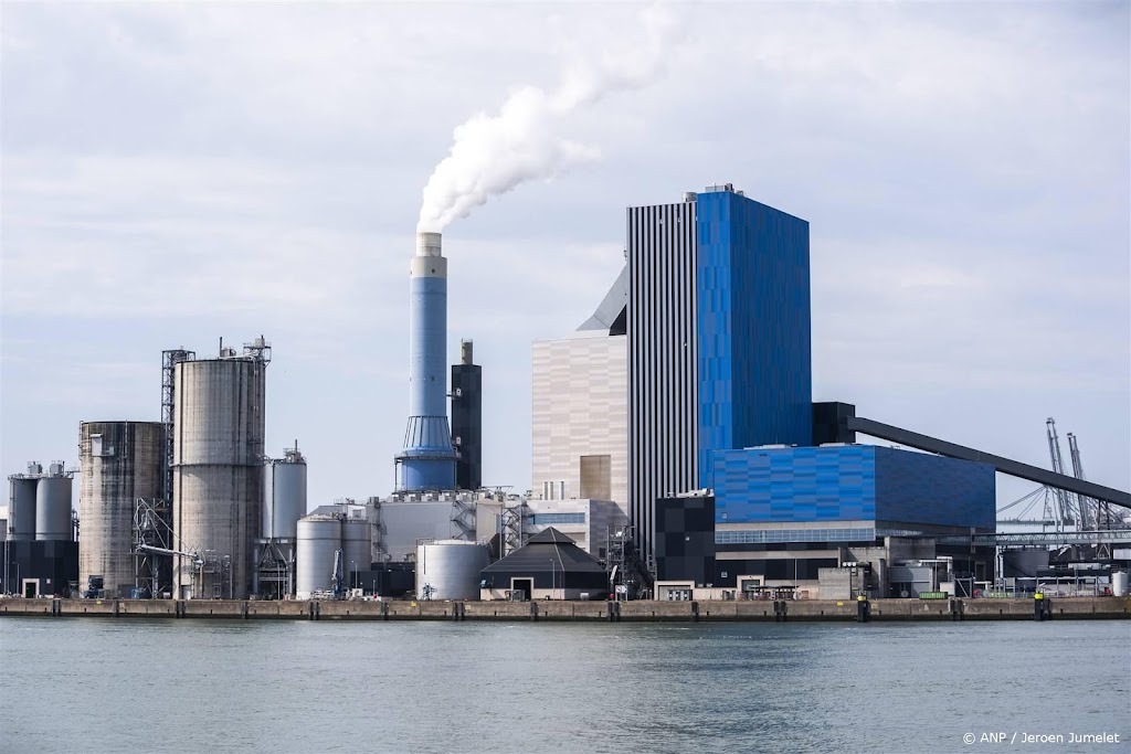 Afzetprijzen Nederlandse industrie verder omhoog