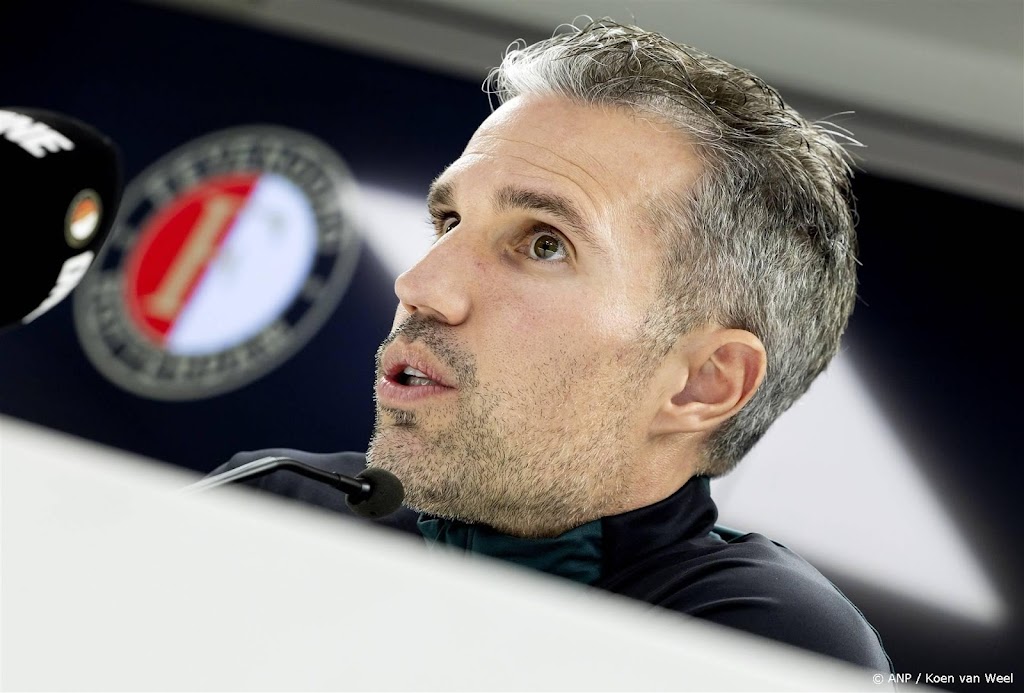 Trainer Van Persie 'als een vis in het water' bij Feyenoord