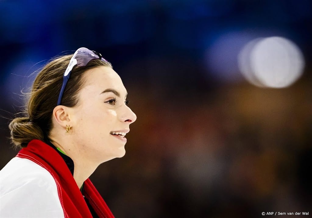 Schaatsster Kok wint bij wereldbeker Thialf ook 500 meter 