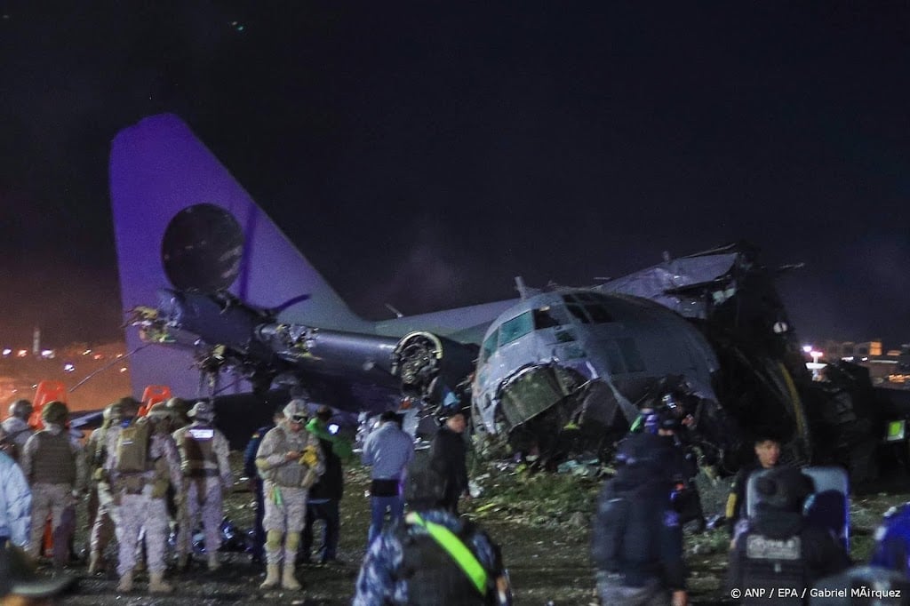 Boliviaans legervliegtuig dat bankbiljetten vervoerde stort neer