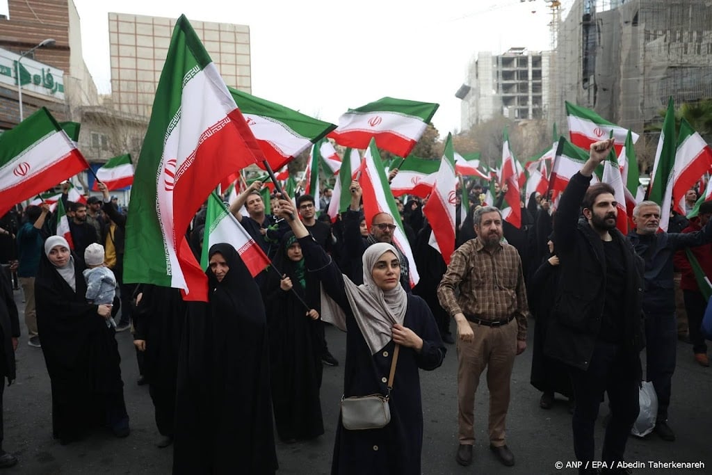 Ook zondagochtend extra NOS Journaals over Iran