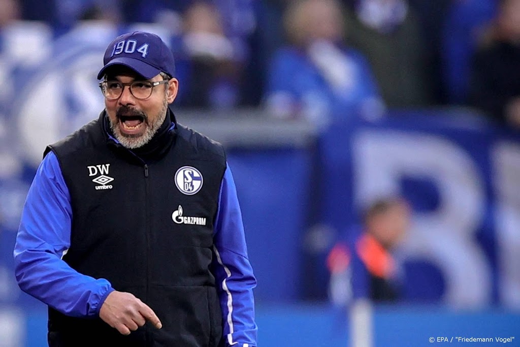 Voetbalclub Schalke 04 start groepstraining online