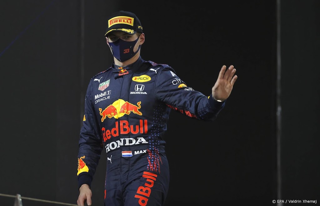 Teambaas Red Bull prijst sportiviteit van Verstappen