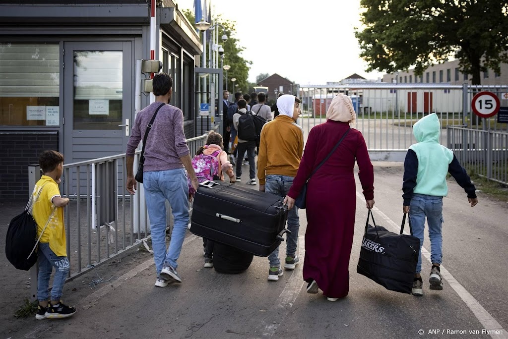 Zorg en onderwijs: stop met verplaatsen asielkinderen