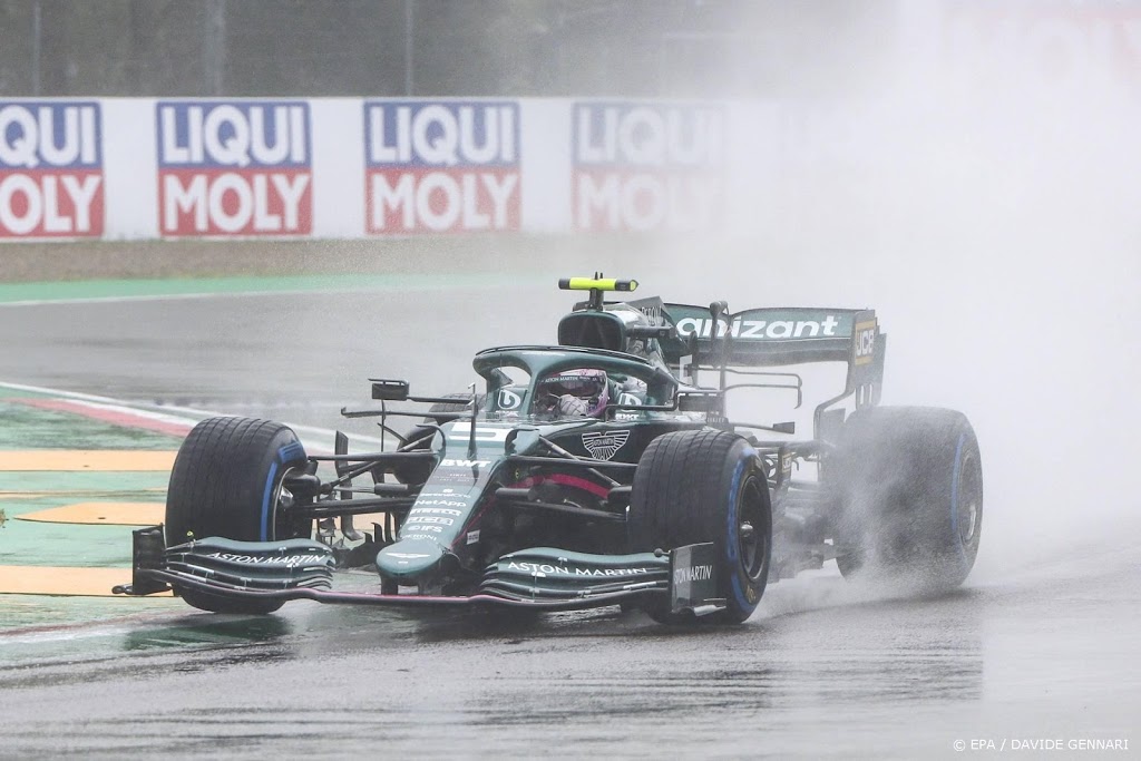 Gefrustreerde Vettel worstelt met bolide Aston Martin