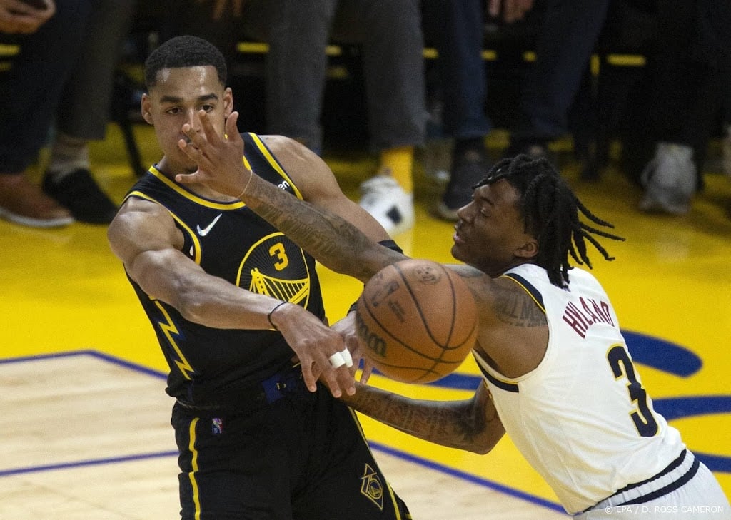 Basketballers Golden State Warriors verder in play-offs NBA