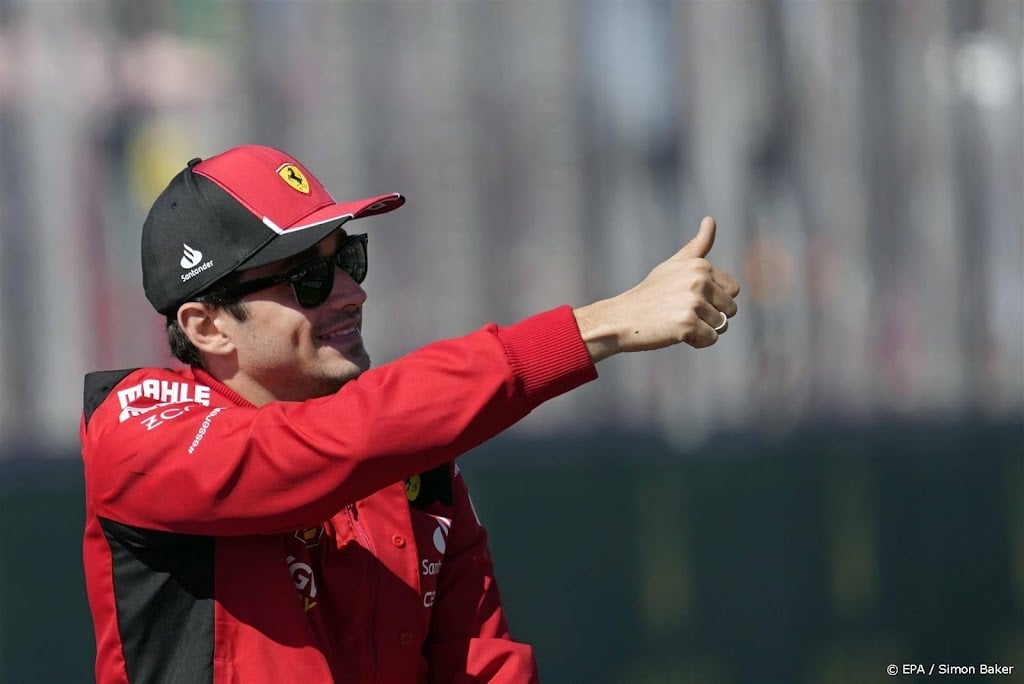 Formule 1-coureur Leclerc op pole in Bakoe, Verstappen tweede