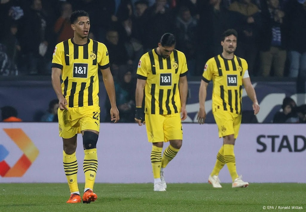 Koploper Borussia Dortmund speelt gelijk tegen VfL Bochum 