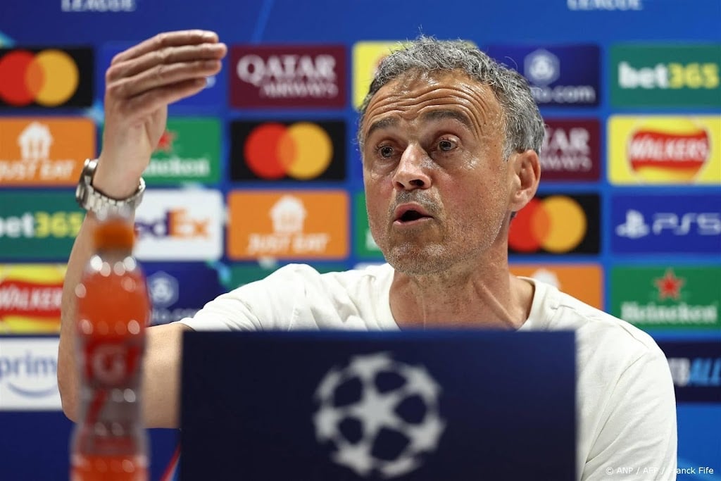 Coach Enrique van PSG waarschuwt Arsenal: we zijn nu beter team 