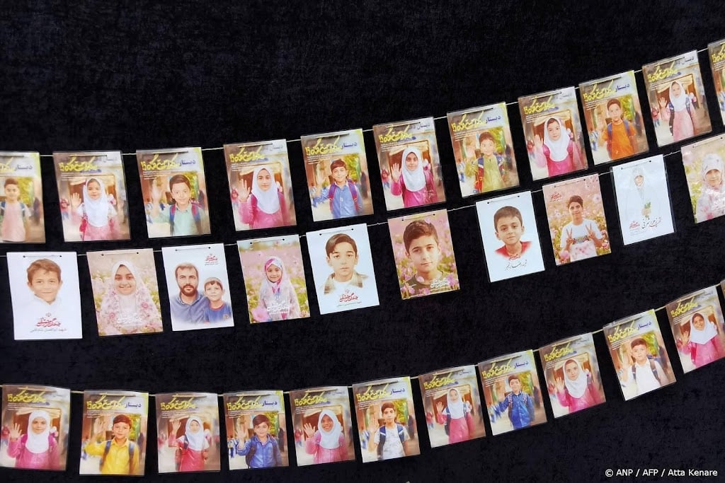 Dodental Amerikaanse aanval op school in Iran bijgesteld naar 155