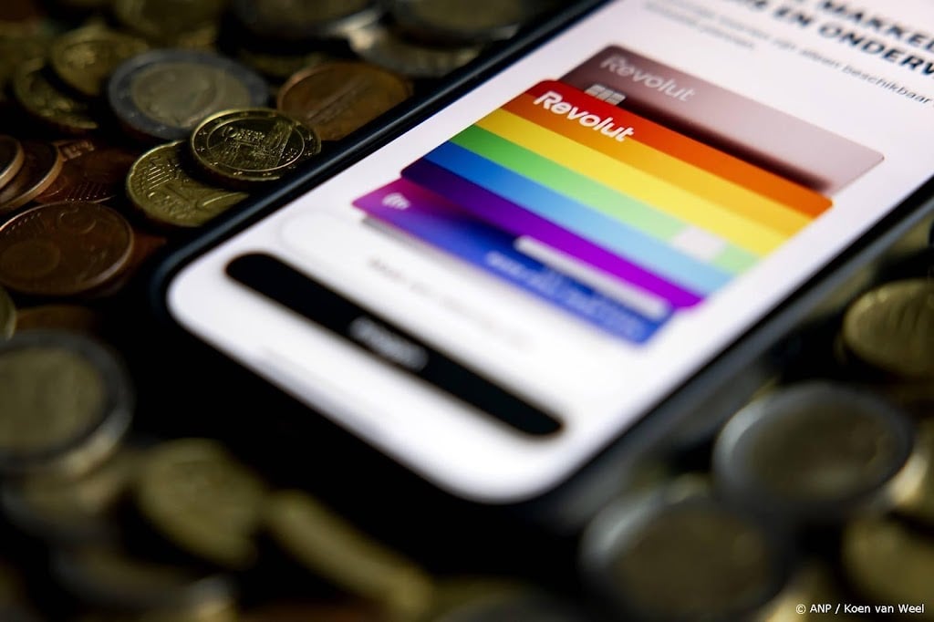 Onlinebank Revolut opent allereerste fysieke vestiging