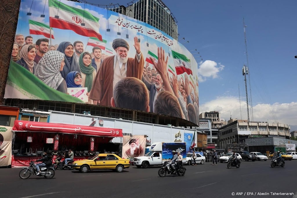 Trump: Teheran zegt dat Iran op instorten staat