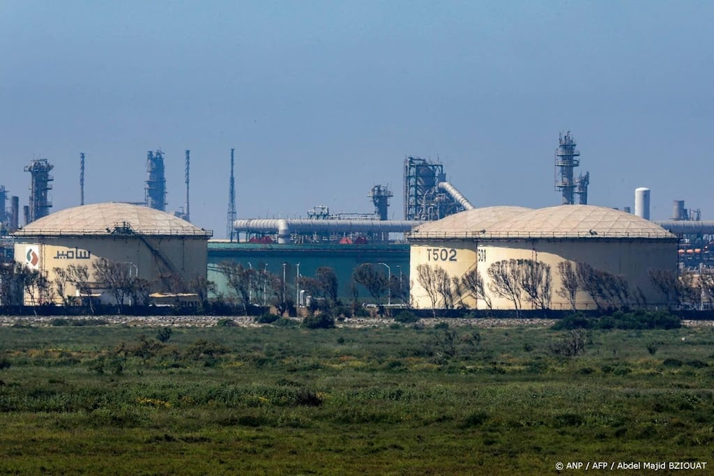 Vertrek VAE uit OPEC drukt olieprijs voorlopig niet, zegt expert