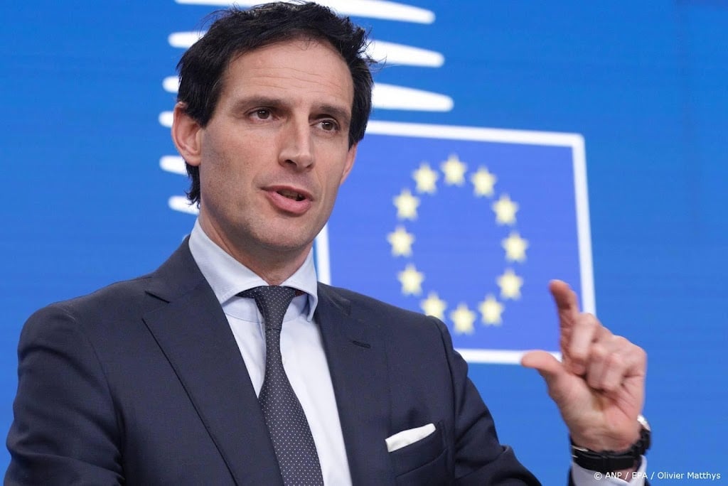 Hoekstra: afbouw fossiel nodig om volgende crisis te voorkomen