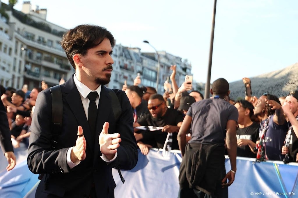 Paris Saint-Germain start met van blessure herstelde Vitinha