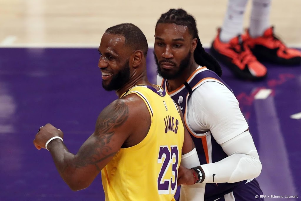Basketballers LA Lakers nemen de leiding in play-offs NBA