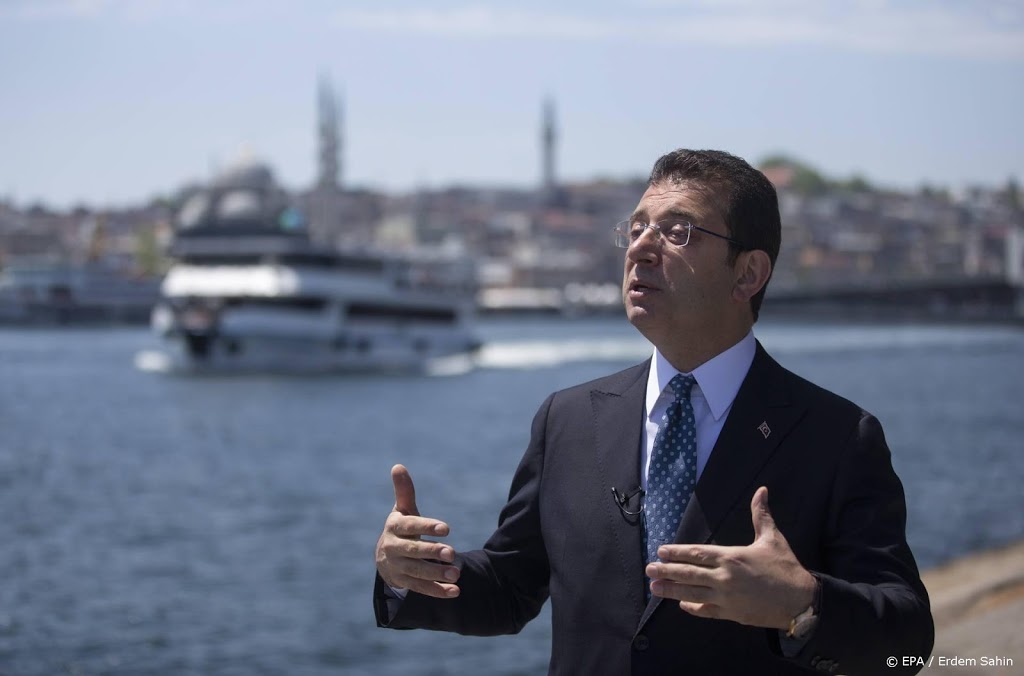 Aanklagers eisen celstraf tegen burgemeester Istanbul