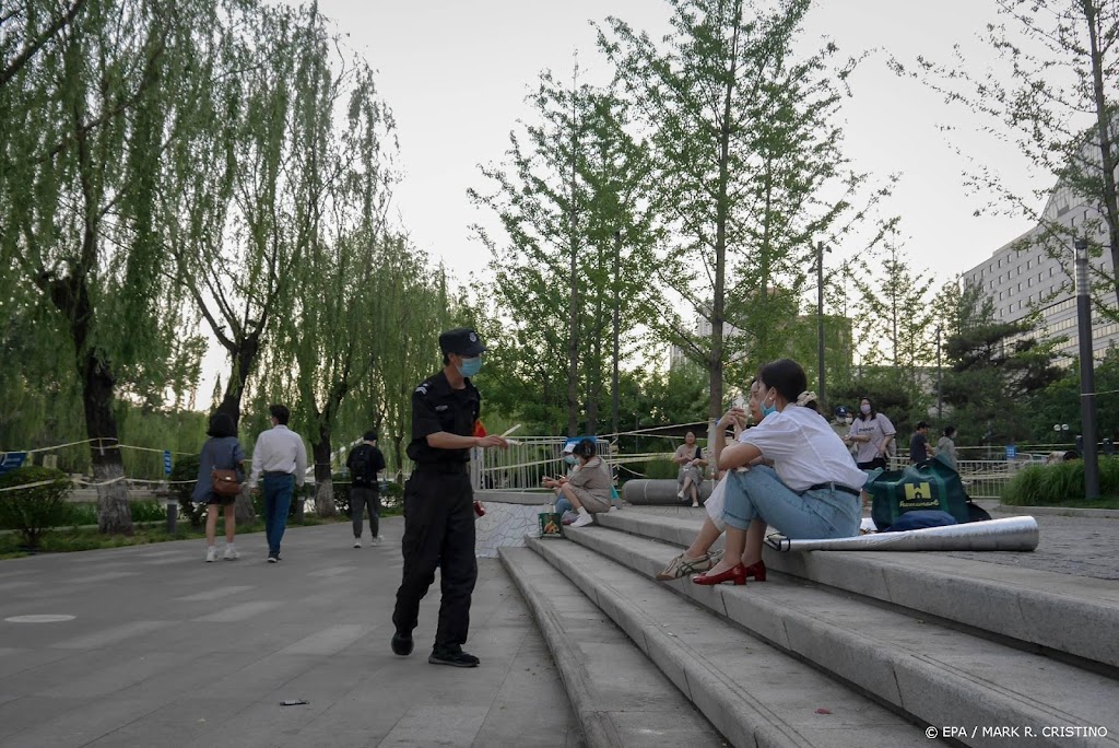 Beijing versoepelt coronamaatregelen, besmettingen Shanghai lager