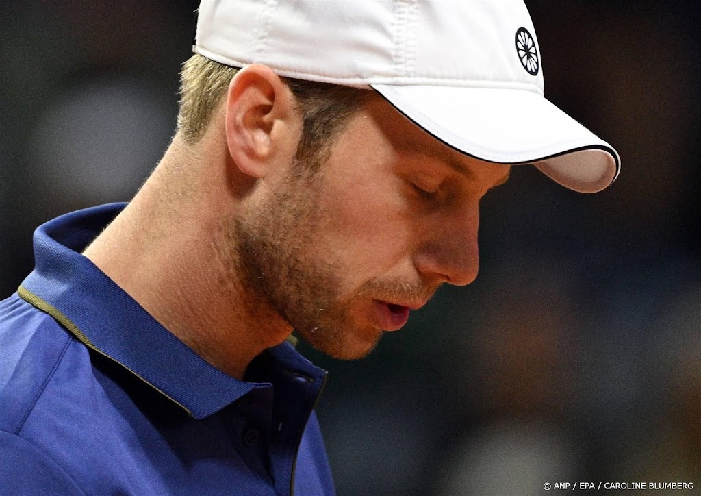 Coach Lucassen hoopt dat Van de Zandschulp plezier hervindt 