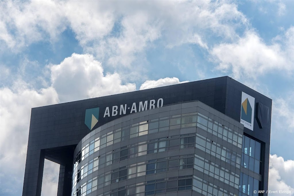 ABN AMRO wint op Damrak na overnamenieuws