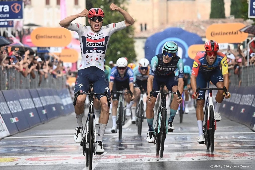 Fransman Magnier sprint naar derde etappezege in Giro d'Italia