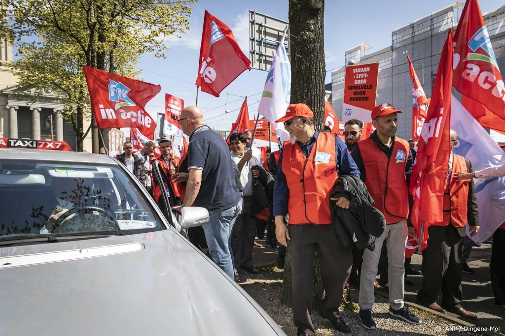 Uber en FNV in rechtbank over rechten chauffeurs
