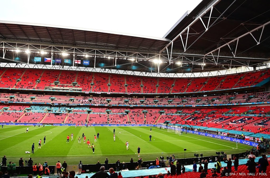 Eurocommissaris twijfelt aan EK-finaleronde op goedgevuld Wembley