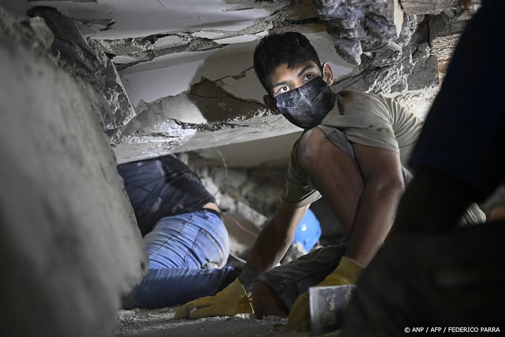 33 mensen gered na aardbevingen Venezuela, nog veel vermisten