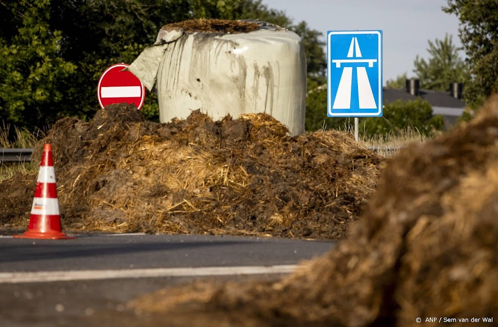 Hinder voor verkeer: meerdere wegen afgesloten vanwege blokkades