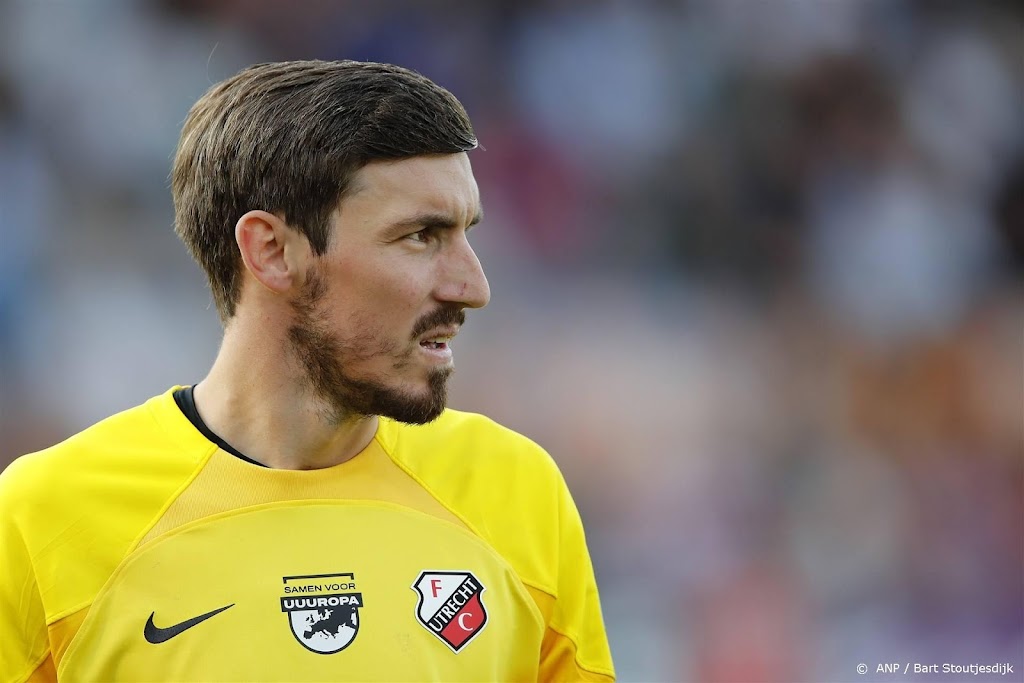 FC Utrecht legt doelman Barkas ook voor komend seizoen vast
