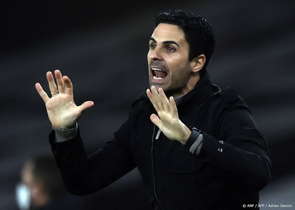 Arsenal-coach Arteta ziet teruggekeerde Timber stappen maken