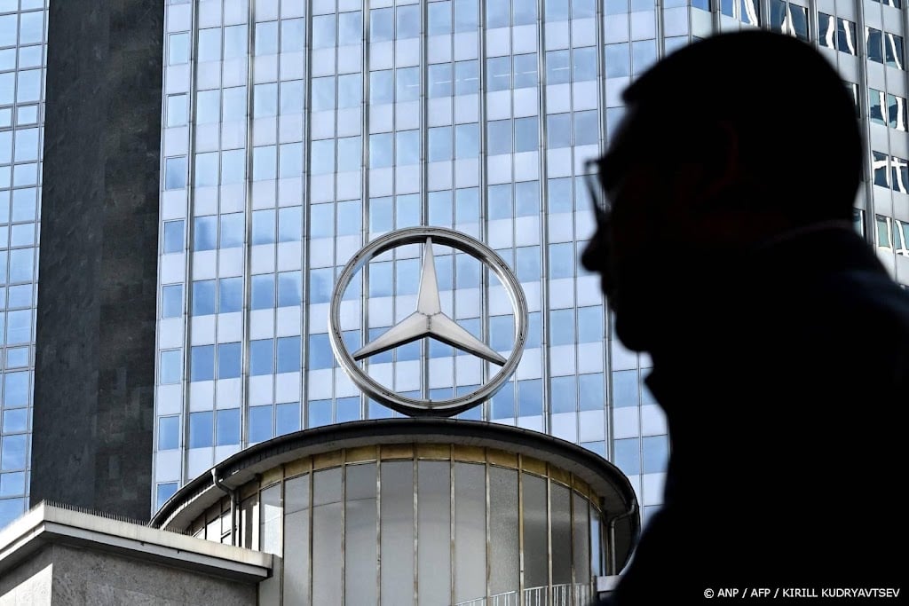 Mercedes somberder over jaaromzet door zwakke vraag uit China
