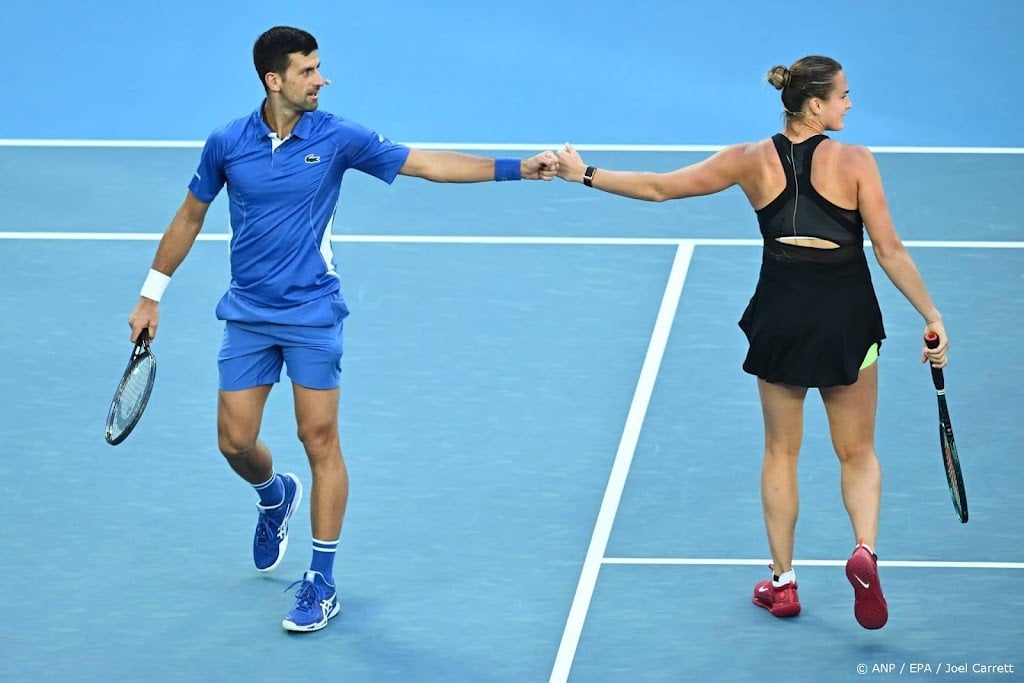 Djokovic vormt op US Open koppel met Sabalenka in gemengd dubbel