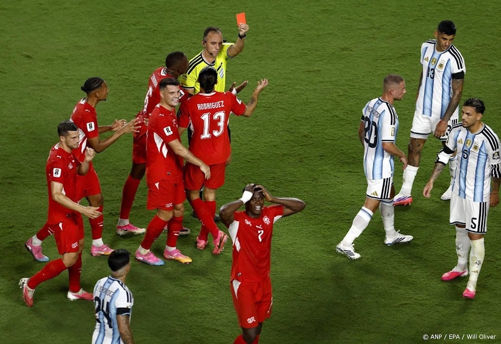 Spelregelorganisatie: rood Embolo tegen Argentinië onterecht