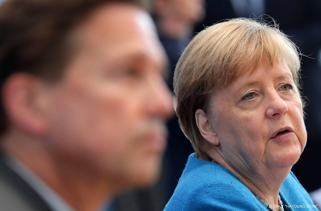 Merkel waarschuwt voor zware wintermaanden tijdens pandemie