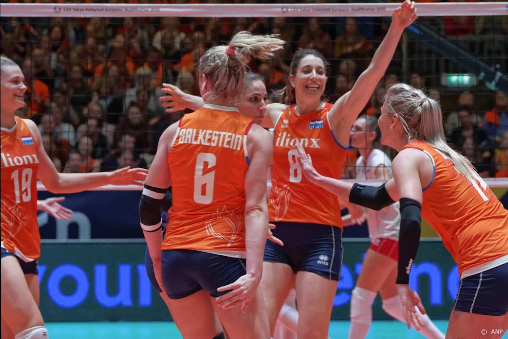 Volleybalsters naar kwartfinales op EK dankzij zege op Duitsland 