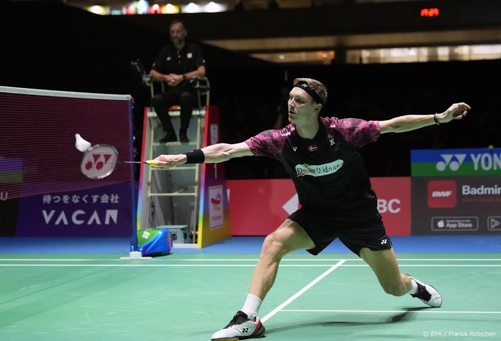 Badmintonner Axelsen overtuigend voor tweede keer wereldkampioen