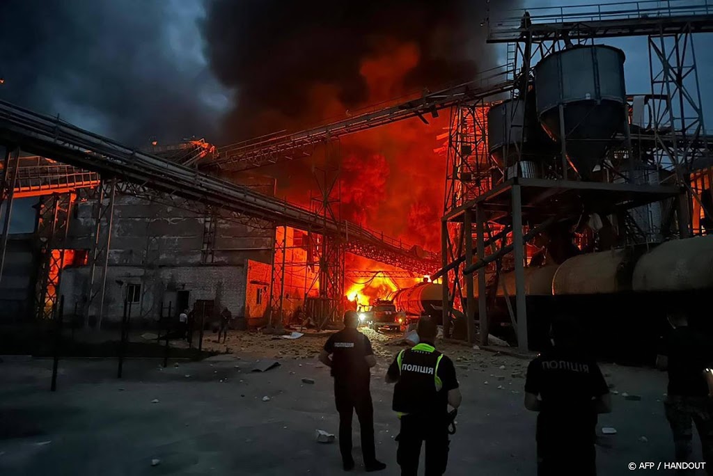 Doden door nachtelijke aanval op fabriek in Oekraïne