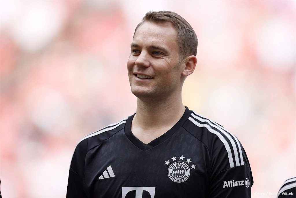 Neuer doet mee aan keeperstraining bij Bayern München 