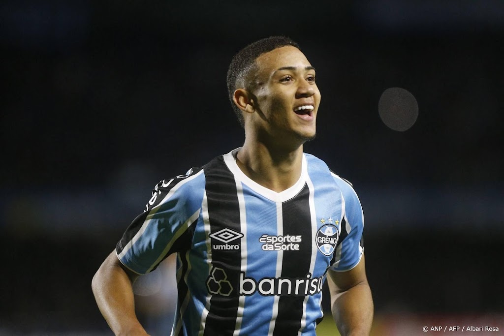 Voetbalclub Brentford legt jonge Braziliaan Nunes lang vast