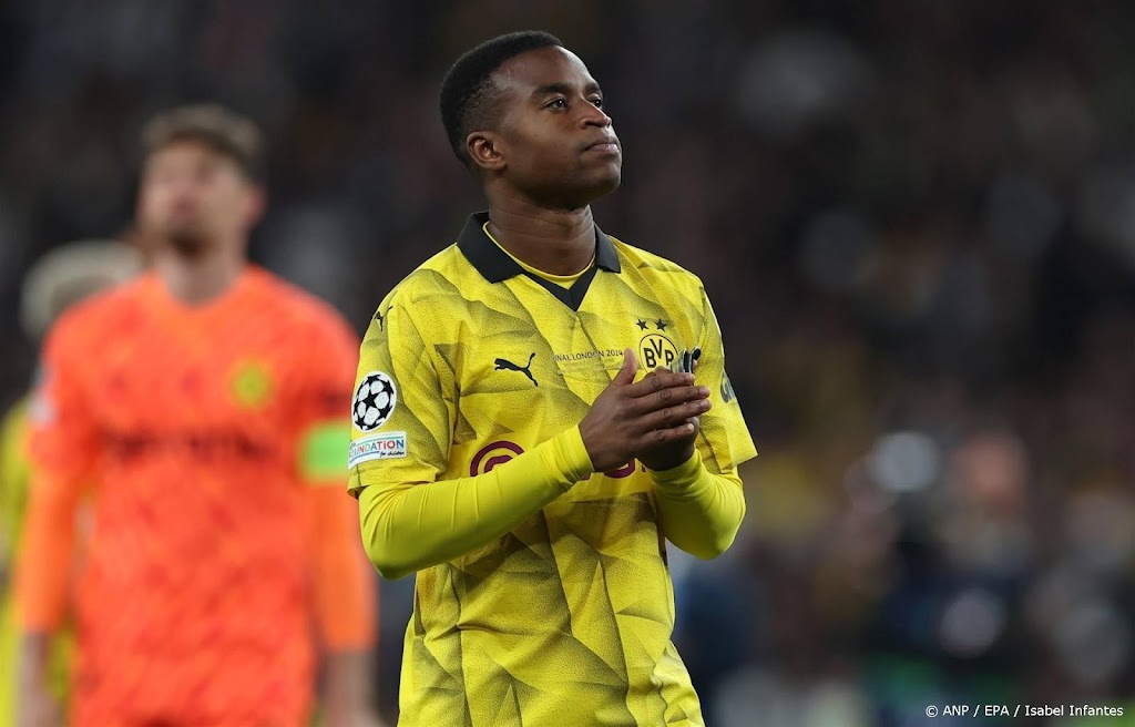 Dortmund laat aanvaller Moukoko naar Nice gaan
