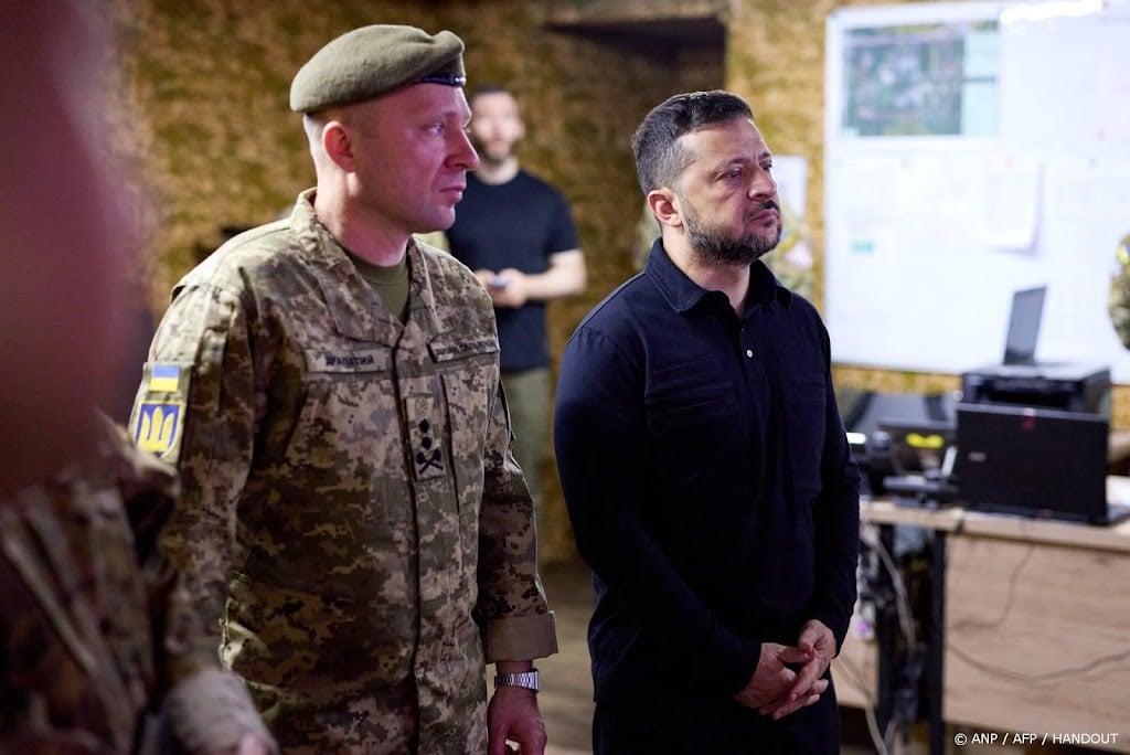 Zelensky: grote bommenwerper diep in Rusland aangevallen