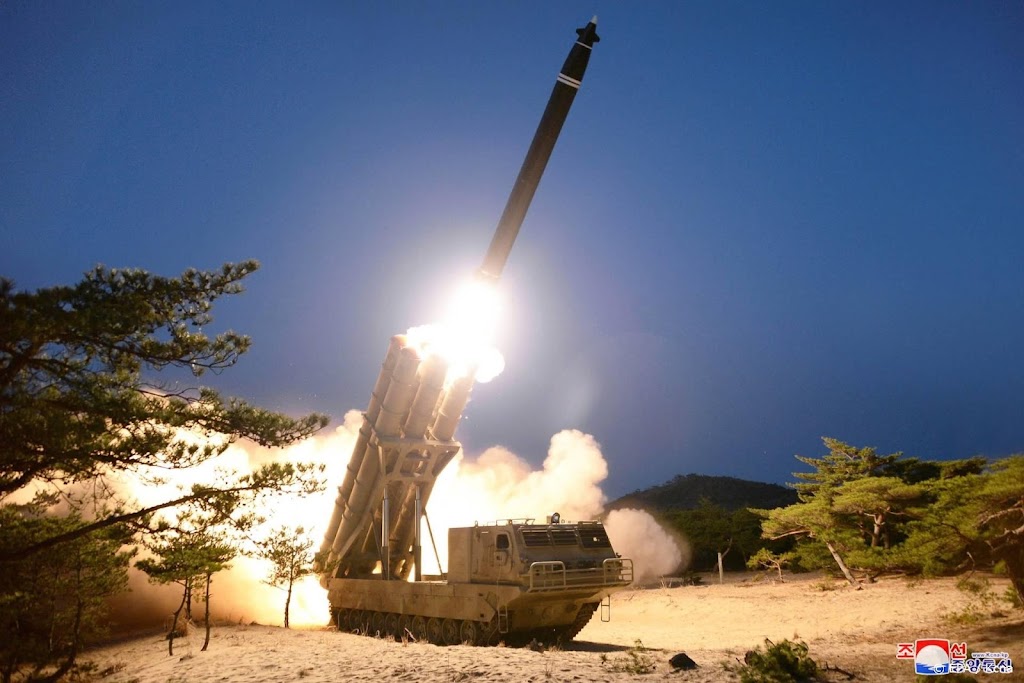 Zuid-Korea: Noord-Korea vuurt projectiel af in zee