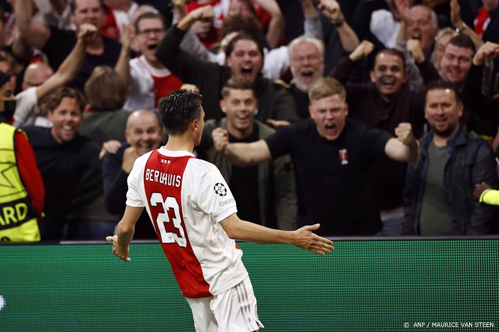 Uitblinker Berghuis geniet intens met Ajax in Champions League
