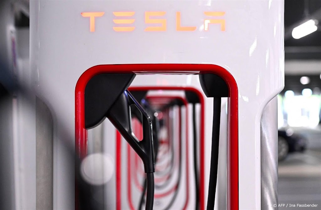 Tesla aangeklaagd om racisme op de werkvloer